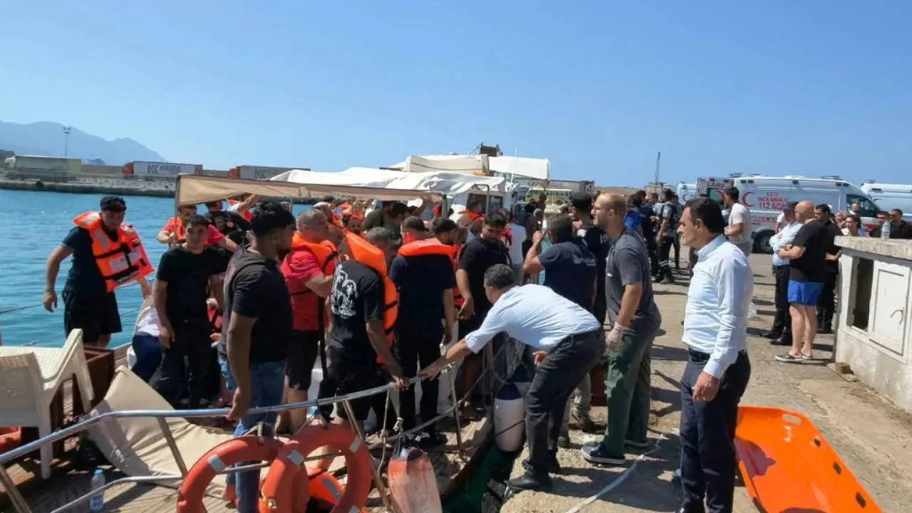 Girne'de Gemi Faciası: 267 Yolcu Taşıyan Gemi Battı, 3 Günlük Yas İlan Edildi