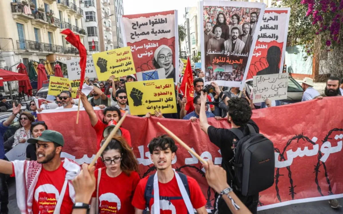 Tunus'tan Hong Kong'a İnsan Hakları Savunucuları Artan Baskıyla Karşı Karşıya!