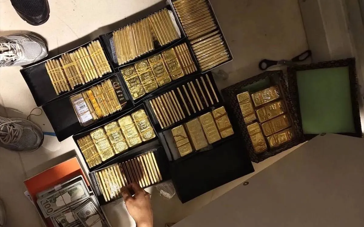 Firari Kardeşin Evinde 200 Kilo Külçe Altın! 1,34 Milyar TL'lik Skandal