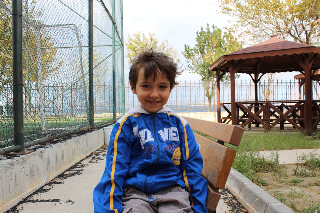 Çocuğun Özerkliği mi, İhmali mi? Gerçek Demokratik Yetiştirme!