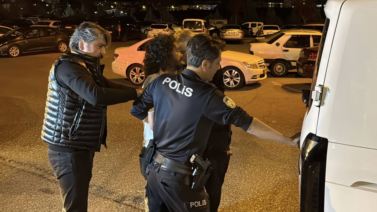 Nevşehir'de Sağlıkçılar Balkonda Mahsur Kaldı: Polis Müdahalesiyle Kurtarıldılar!