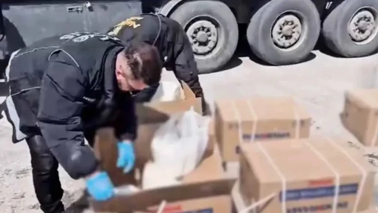 Samsun'da Tırda 132 Kilogram Uyuşturucu! Jandarma Operasyonuyla Yakalandı