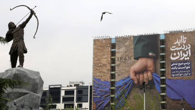 İran, Kritik Hürmüz Boğazı'nı Yine Kapatıyor!